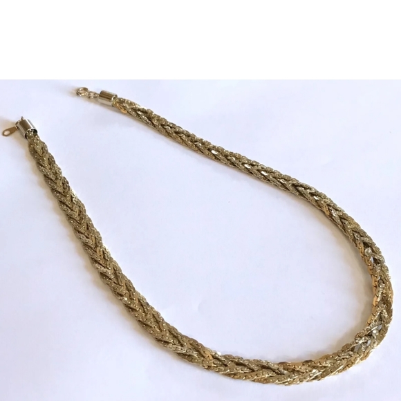 Vintage gold plated necklace like new 18" Made in Korea - Picture 10 of 17